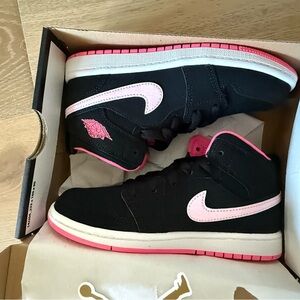 Jordan 1’s Sneakers